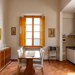  Appartamento Lovely One Bedroom Nearby Ponte Vecchio
