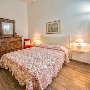 La Casa Dei Nonni - Bright In Apartamento
